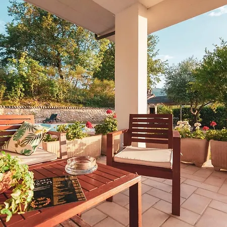 Couette-café La - Luxury Configni (Rieti)